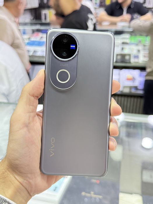 vivo v 50  black 256 gb