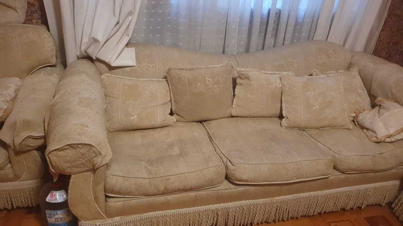 Продам диван и два кресла б/у