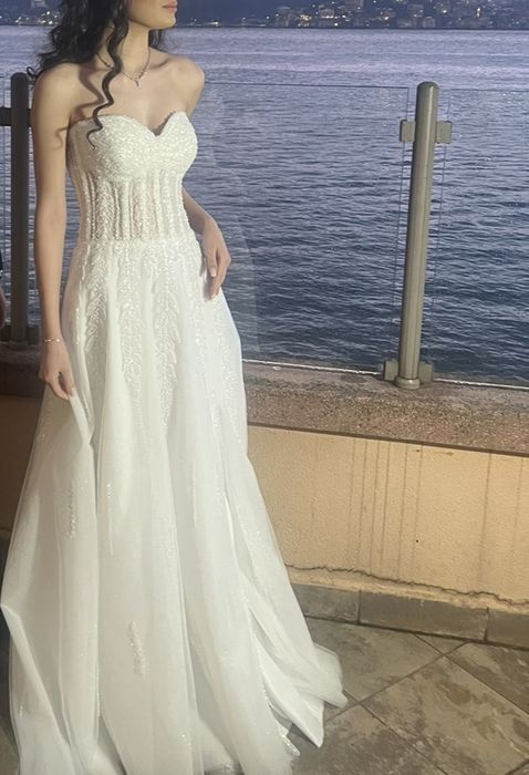 Красивое свадебное платье