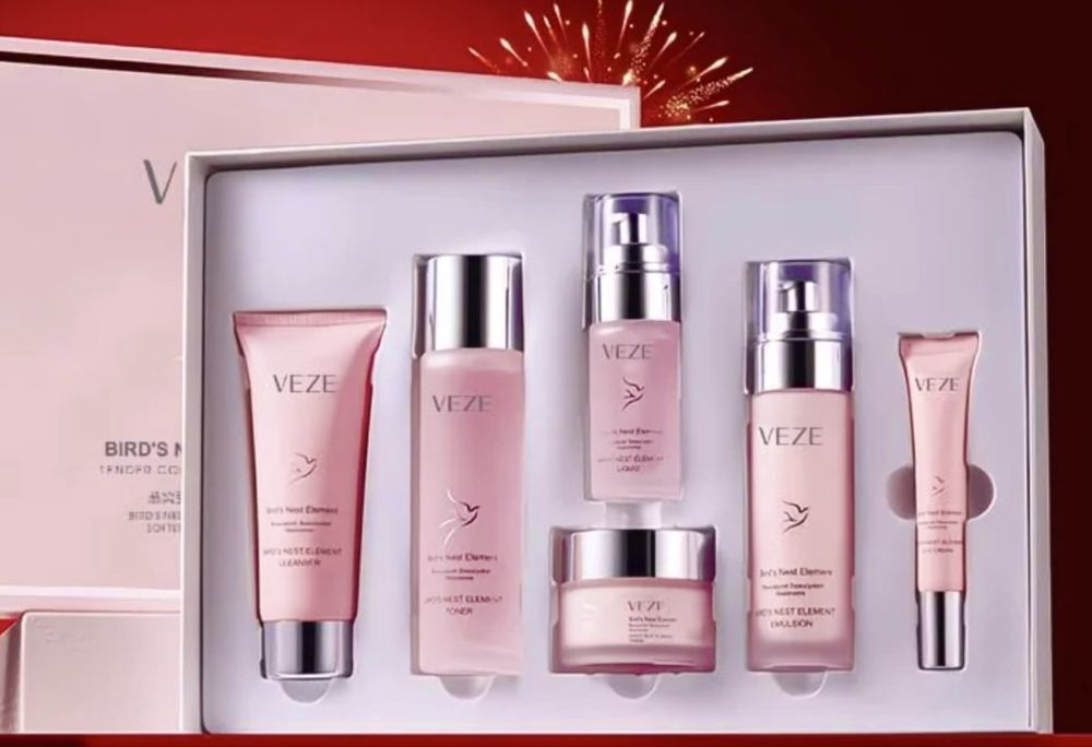 Набор косметики уход за лицом, уходовый бокс подарок для женщин