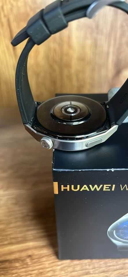 Продава часовник smartwatch HUAWEI WATCH GT 3 PRO