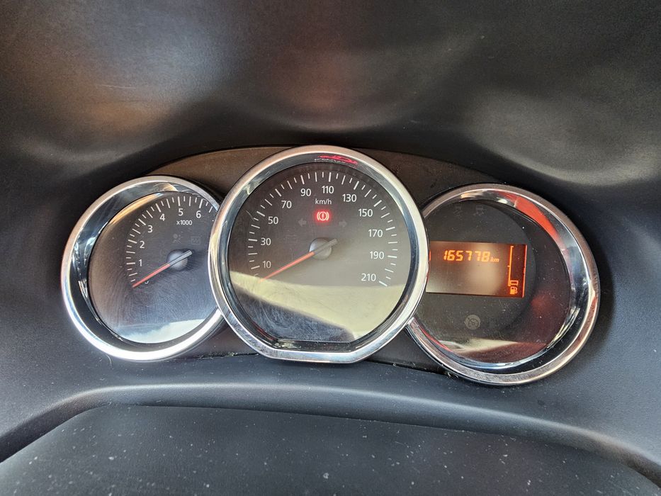 Vând dacia sandero 1.2 benzina+ gpl