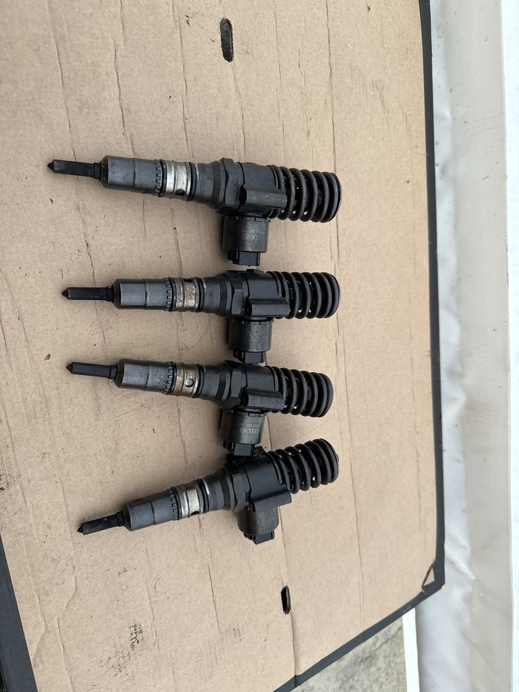 Injector / injectoare Vw Volkswagen Skoda Audi Seat 2.0 tdi BKD