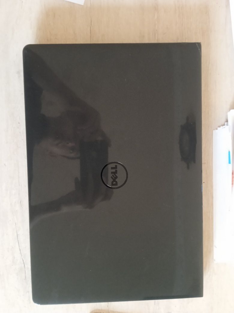 Noutbok Dele 128gb holati yaxshi ideal xamma narsasi beriladi Pul zarl