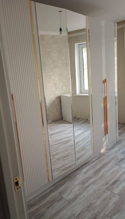 Продам шкаф в хорошем состоянии