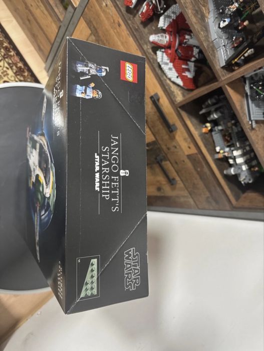 Lego Star Wars Jango Fett's Starship 75409