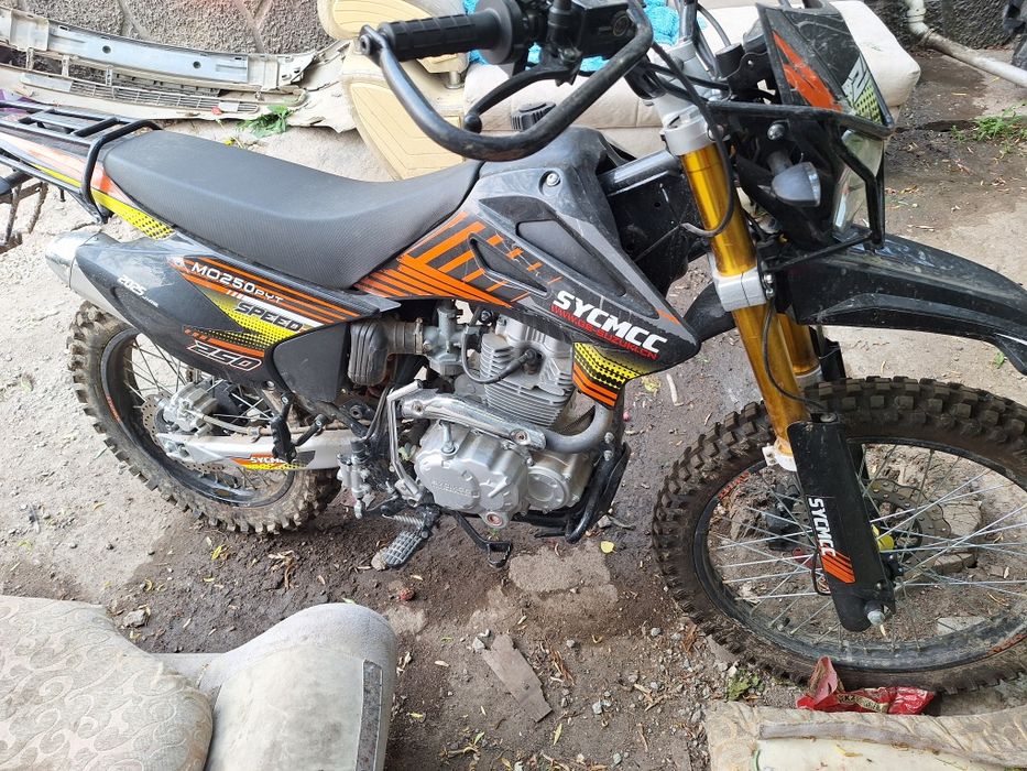 Продам эндуро SYCMCC 250 кубов