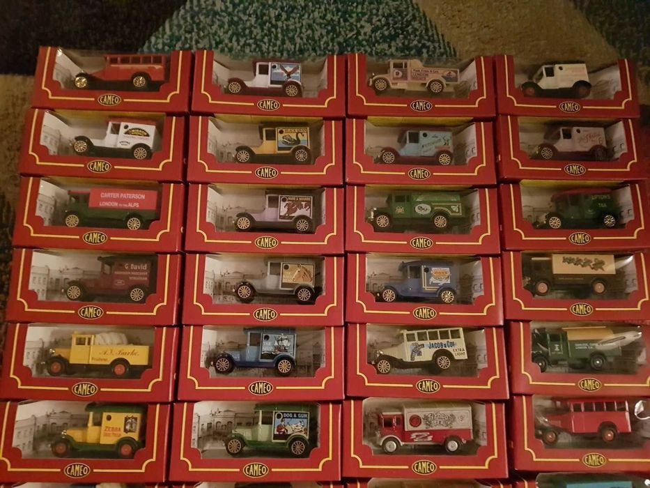 Machete auto metal Anglia Corgi Cameo Village gen Lledo