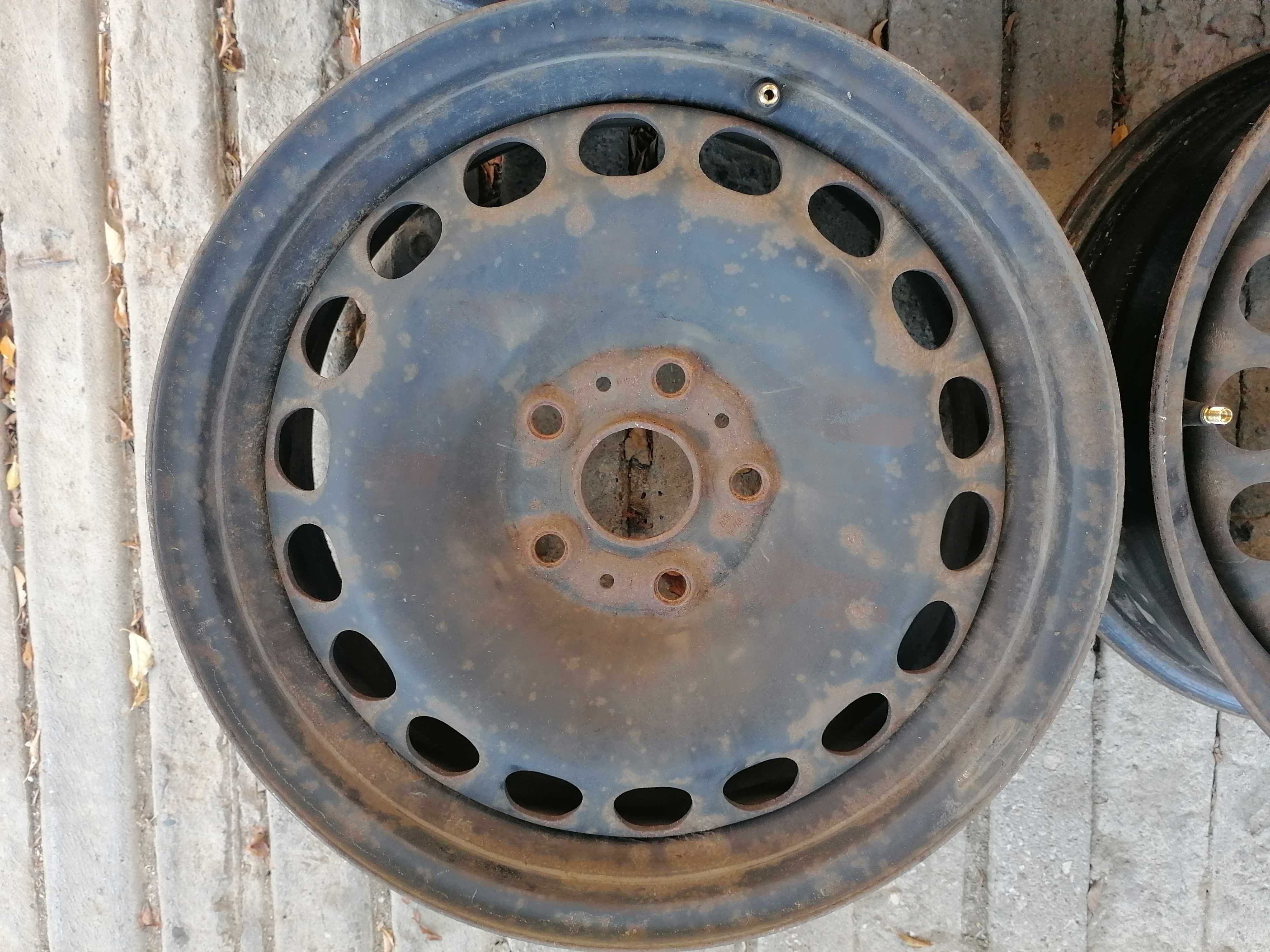 Железни Джанти 16" за гуми 215/65/16