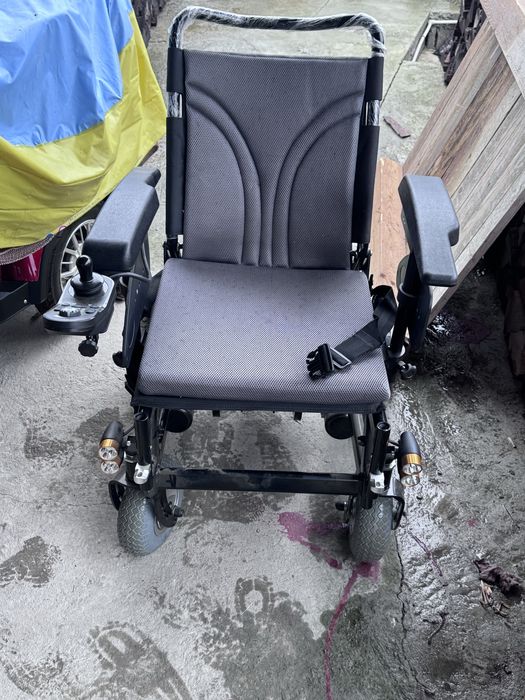Акумулаторна инвалидна количка