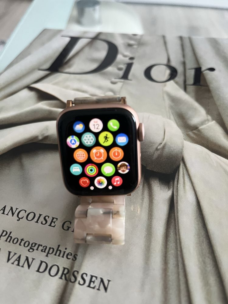 apple watch 5 часовник