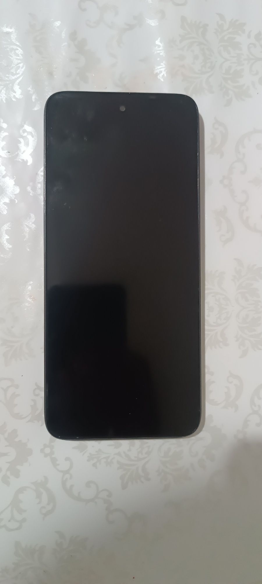 Продается телефон Redmi 13 в хорошем состоянии