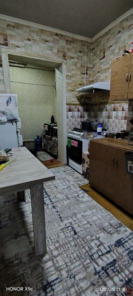 Продается 2х комнатная в 8 микрорайоне