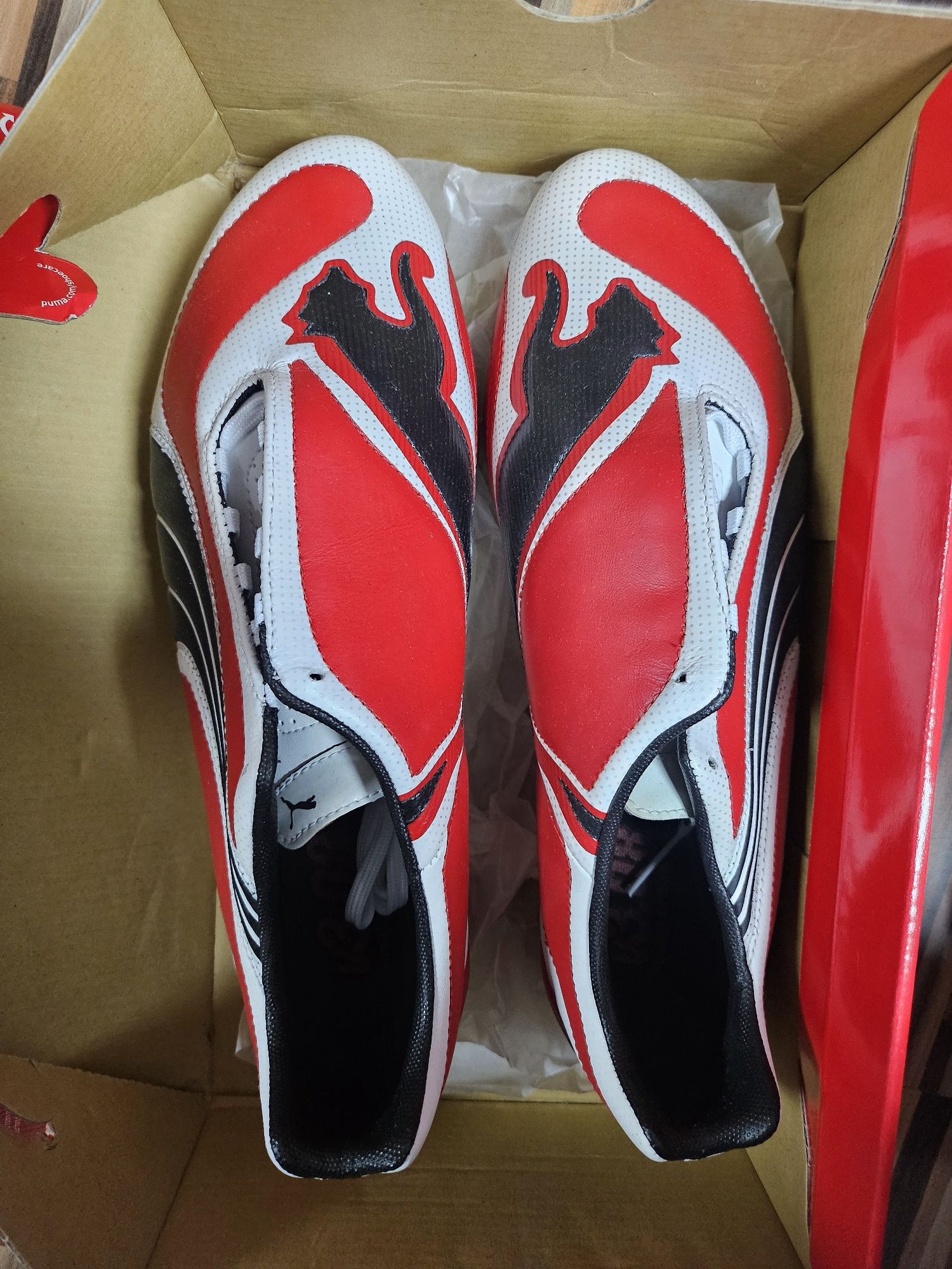 Нови бутони Puma от затворен спортен магазин 44 номер
