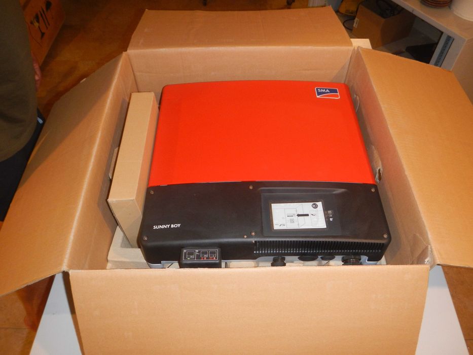 1.	Соларен инвертор SMA Sunny Boy SB 4000TL-21.