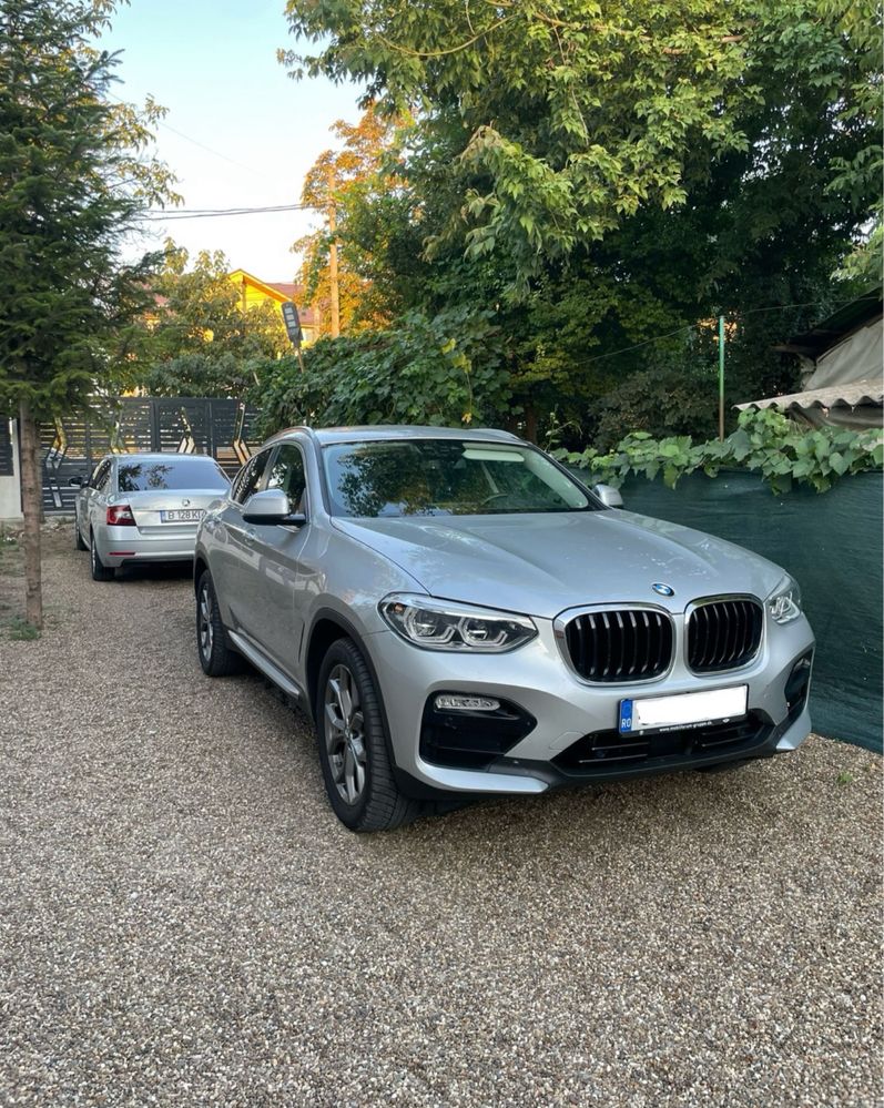 Bmw x4, xdrive, head up display , navi mare, cutie automata,