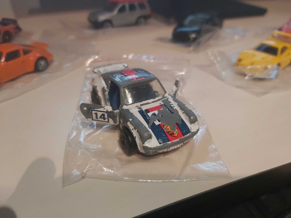 7 masinute colectibile scara 1/64 (se vand doar impreuna)