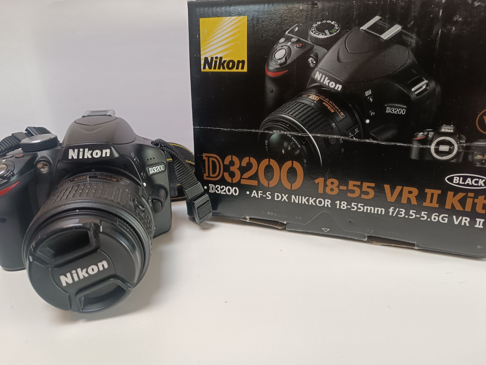 Продавам NIKON d 3200 +3 бр.обективи