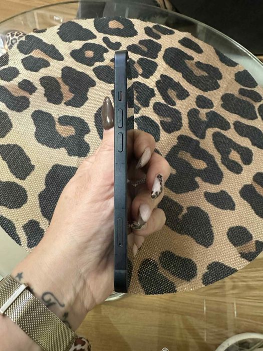 iPhone 13 – 128GB – Батерия 100%