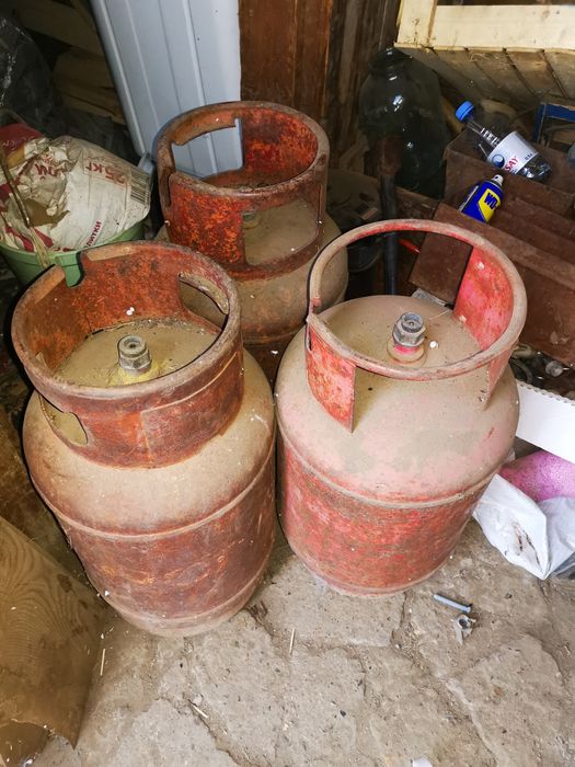 Баллоны газовые.