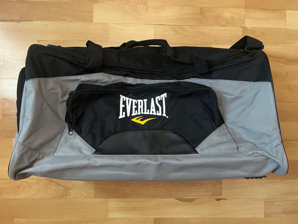 Продам сумку новую EVERLAST