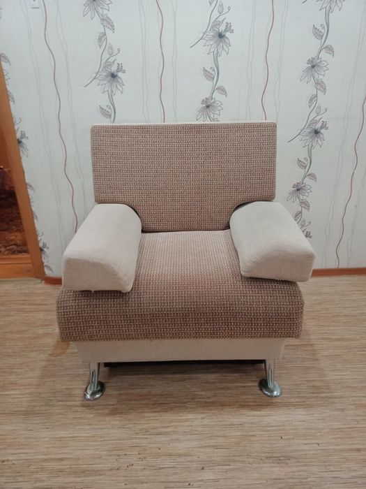 Продам Кресло б/у