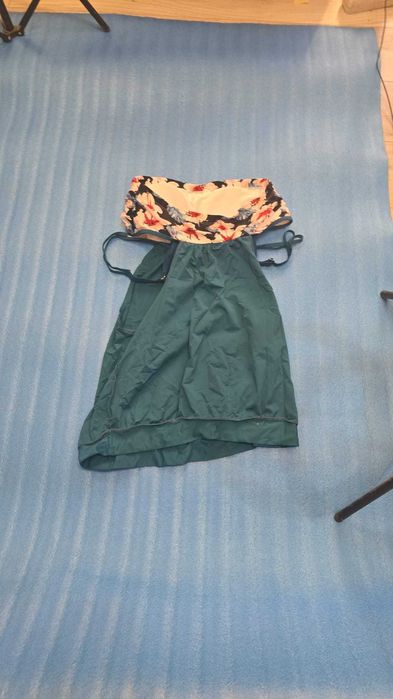 Costum de baie verde cu motive florale