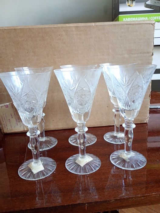 СОЦ кристални чаши стар  български кристал Подробности в описанието