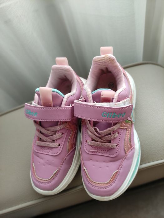 Adidași fetite marimea 29