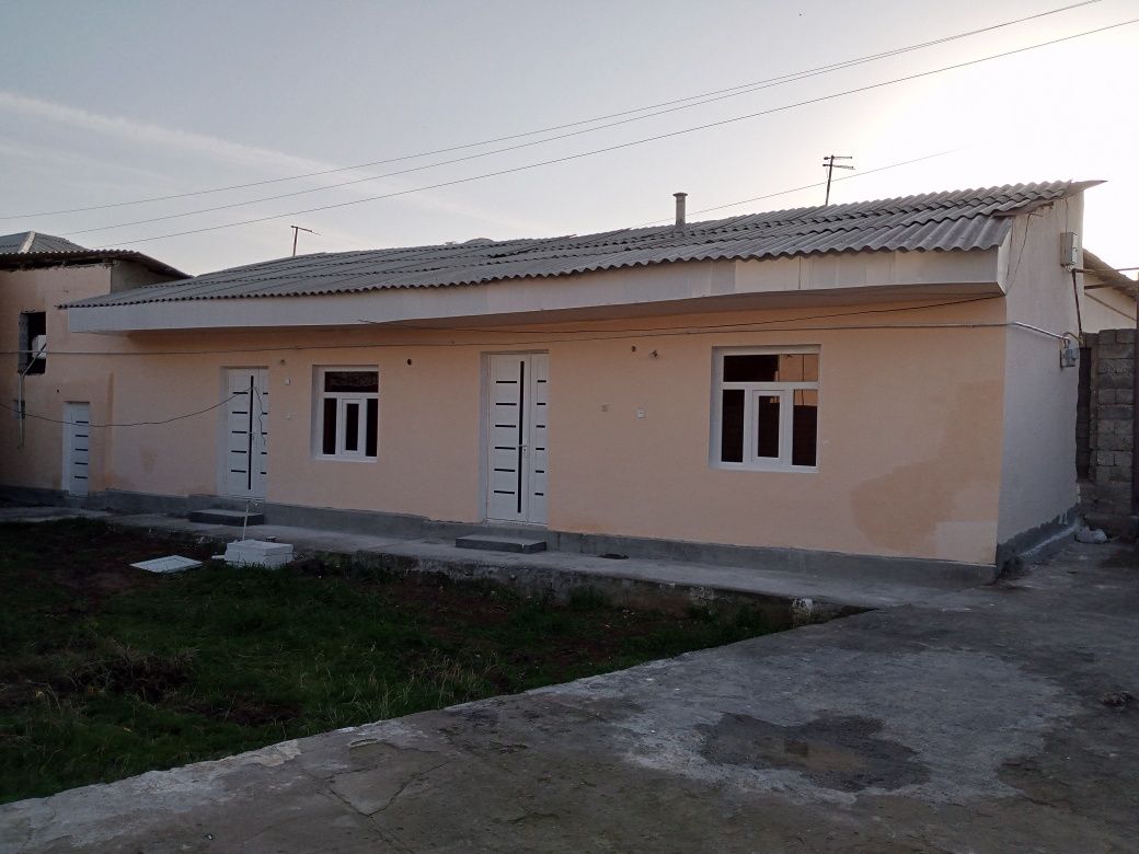 Srochna 2 yarm sotxli xovli sotiladi