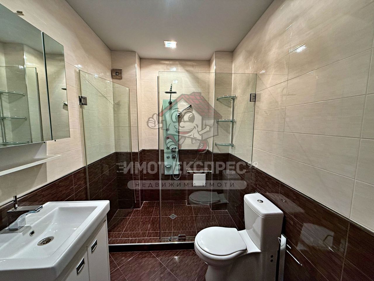 Продава се Тристаен апартамент в Асеновград - 101 кв.м за 1288 €/кв.м - Снимка #6