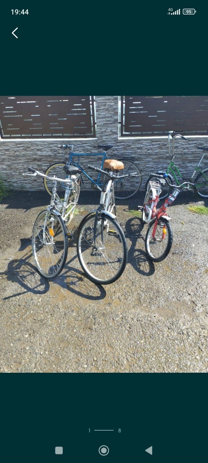 Vând bicicletele din imagini
