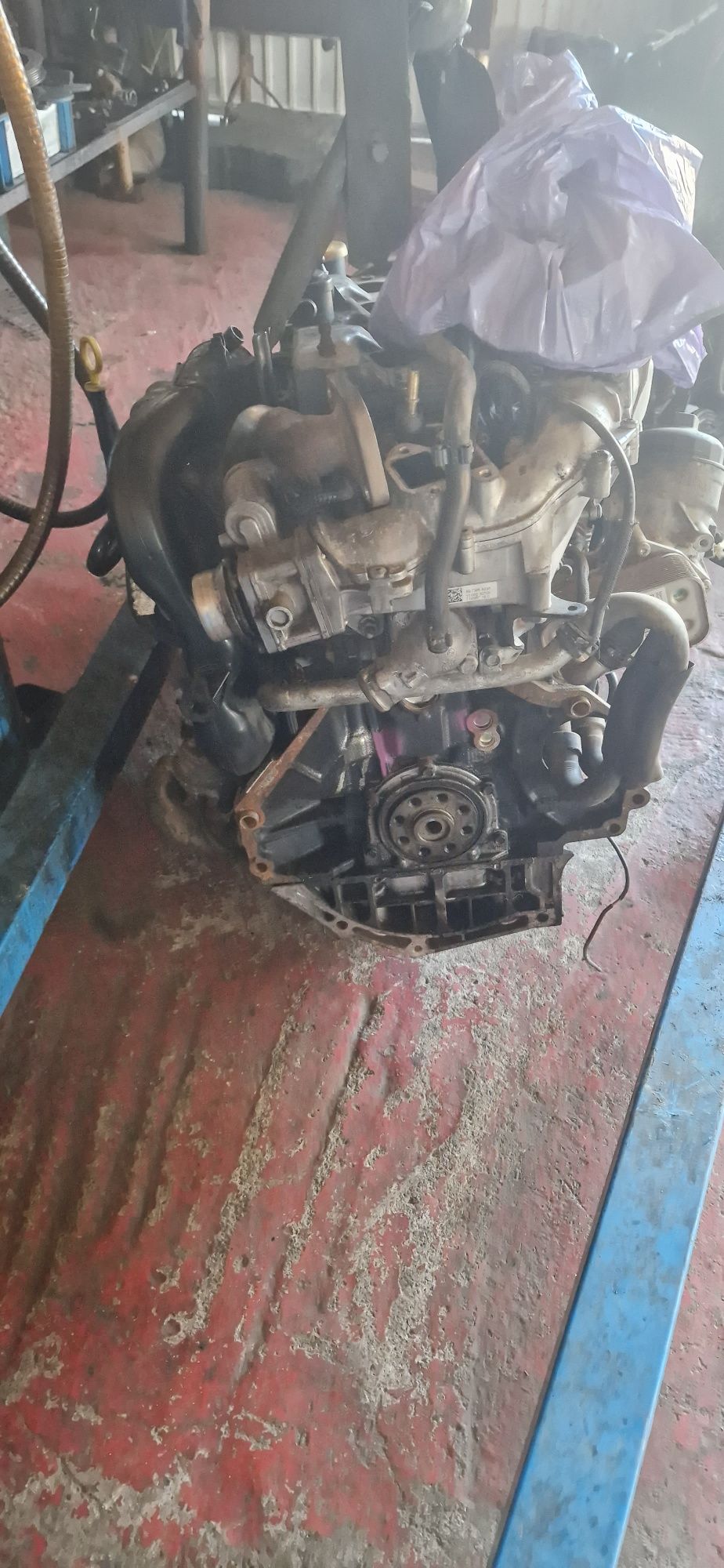 Vând motor opel astra j 1.7 110 cp