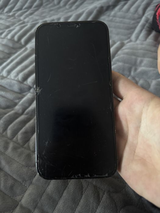 Vând iphone 12 pro max