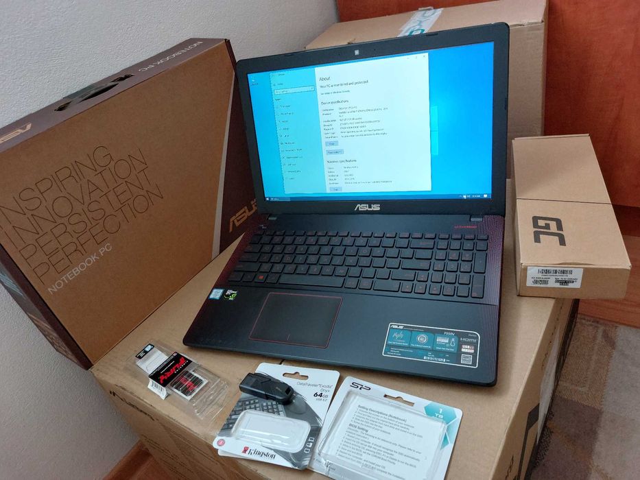Vand laptop ASUS F550VX-DM102D