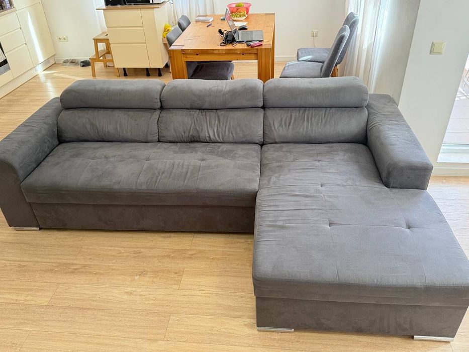 Разтегателен диван