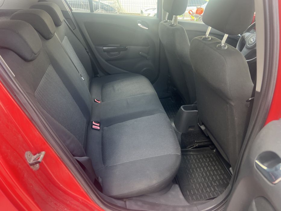 Opel corsa 1.2 80cp Clima