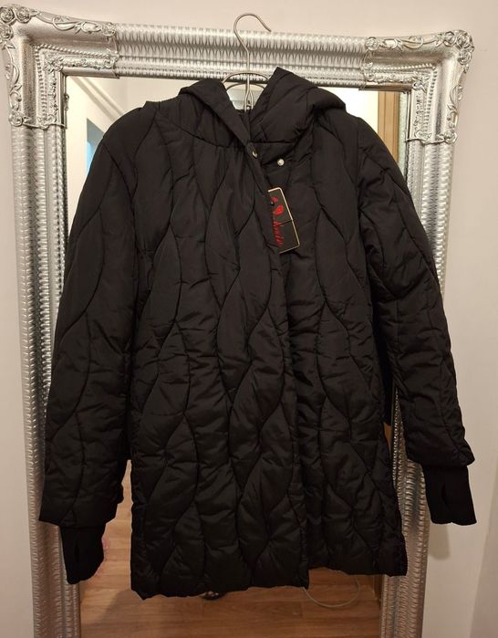 Р44-46 новая куртка  5000тг