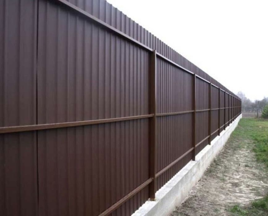 Construim garduri si porti din sipca metalica, panouri stil jaluzele,