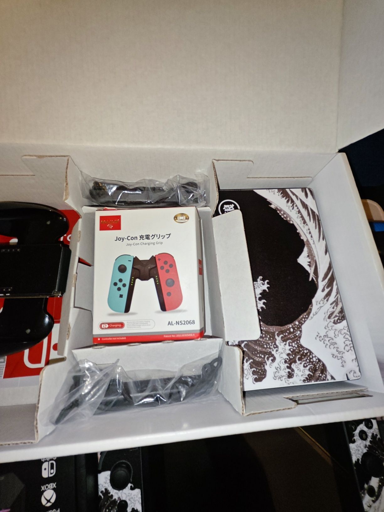 nintendo switch с аксесоари и много игри