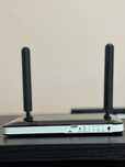 Router Wireless D-link DWR-921 cu slot SIM card, LTE 4G