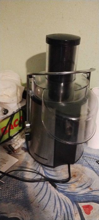 Storcător de fructe