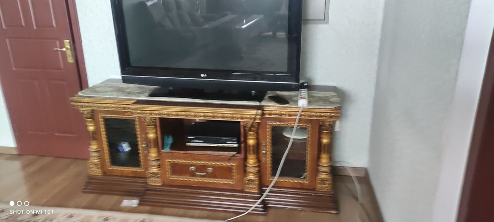 Тумбочка под телевизор