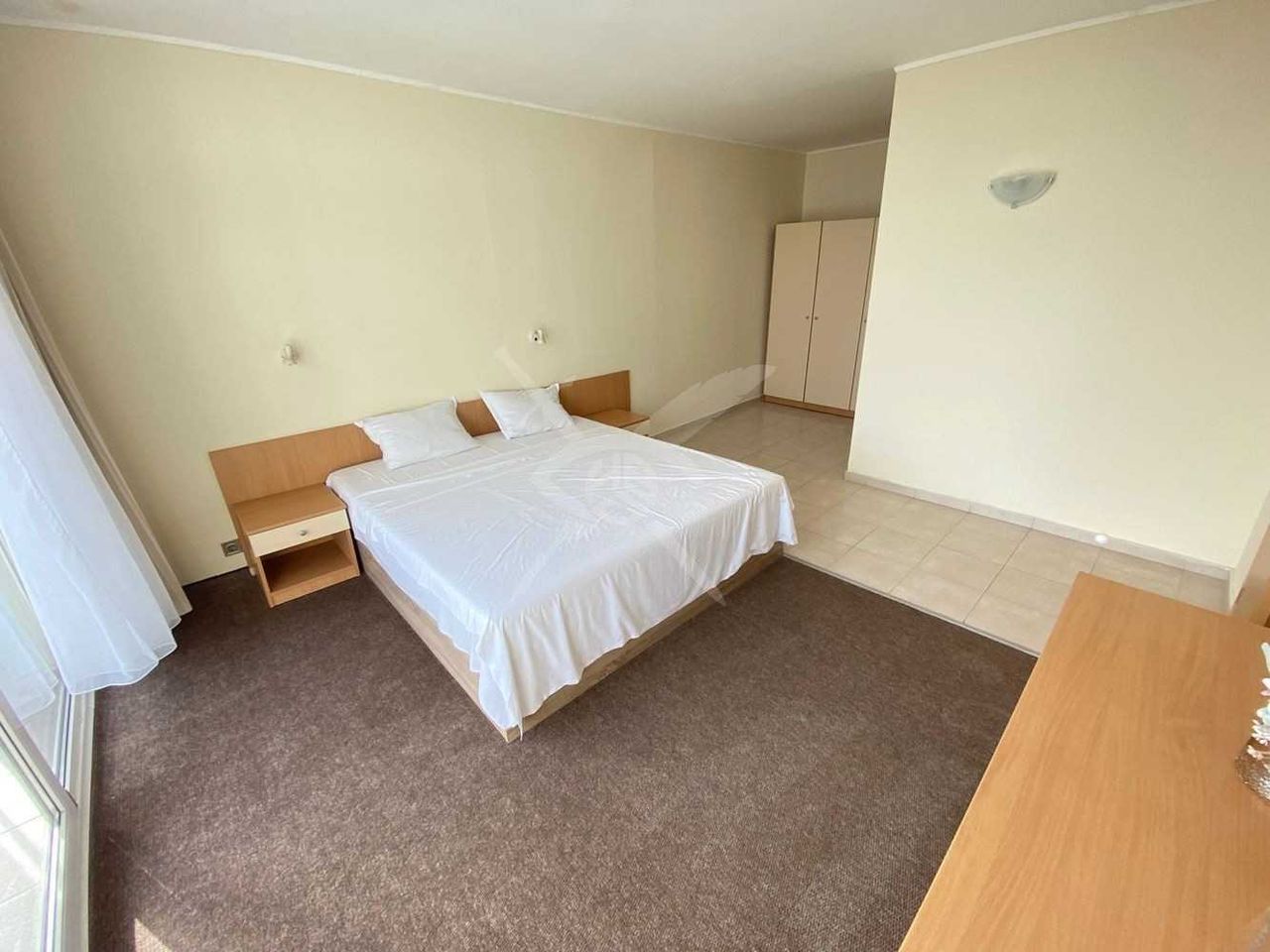 Продава се Двустаен апартамент в к.к. Слънчев бряг - 80 кв.м за 850 €/кв.м - Снимка #5