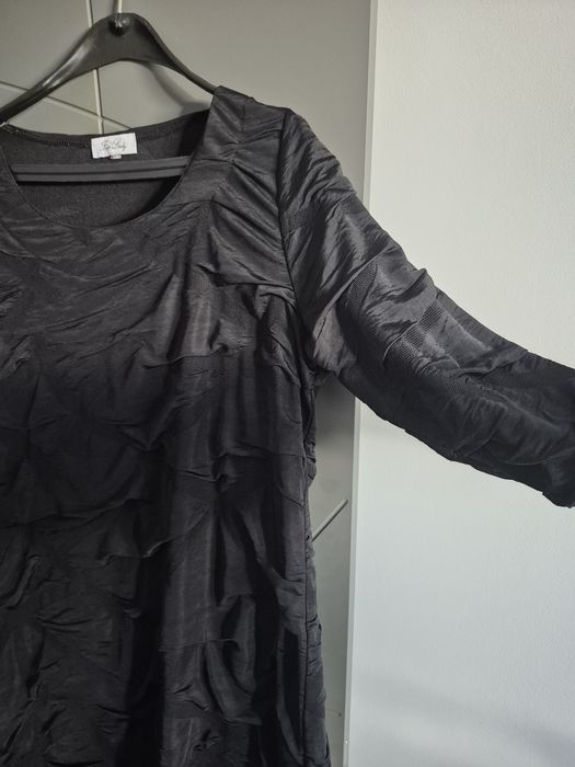 Дамски дрехи 2,3 хл