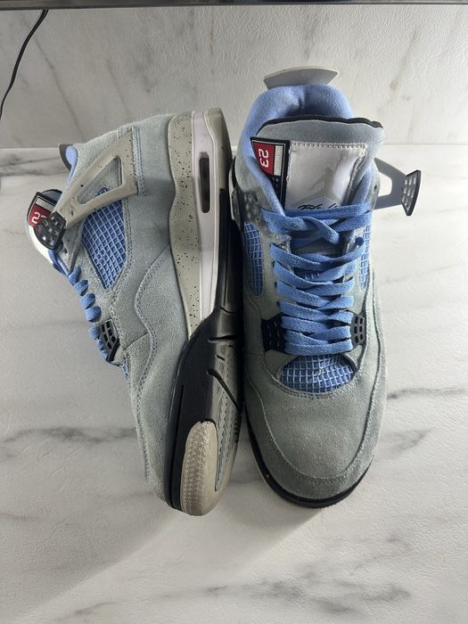Jordan '4  University Blue