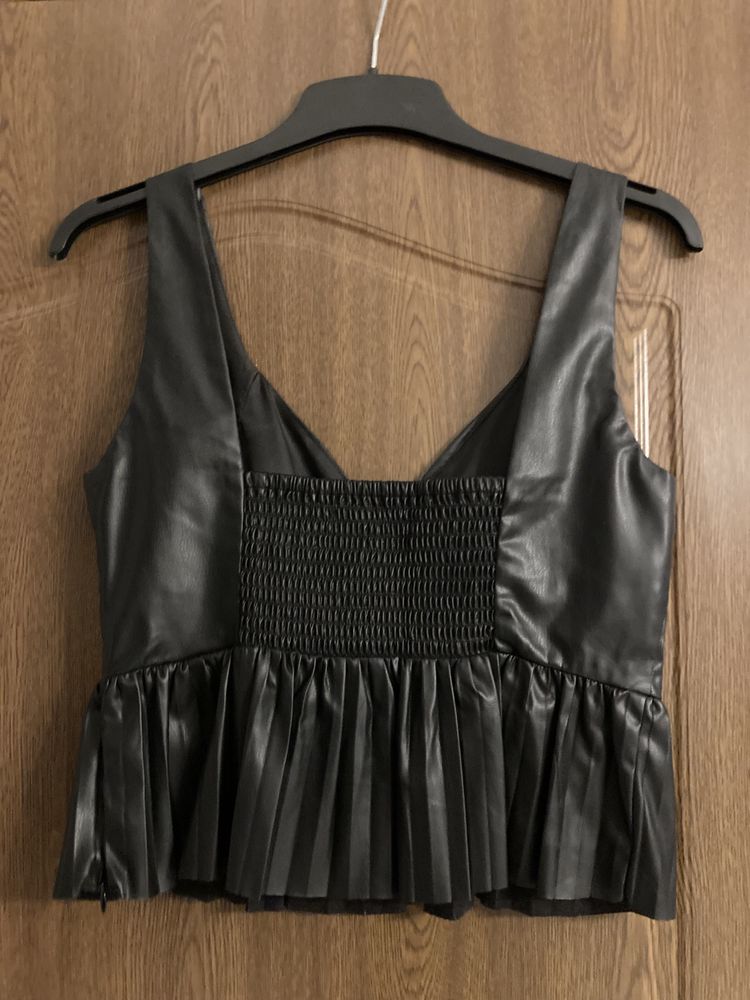 Top peplum Zara nou cu eticheta