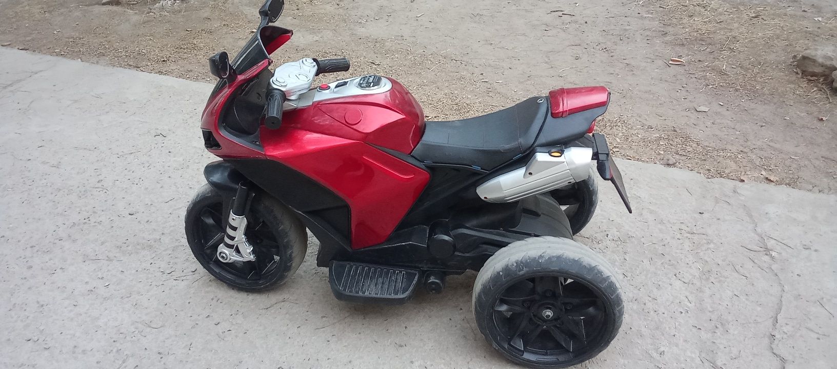 Sotiladi motosikil