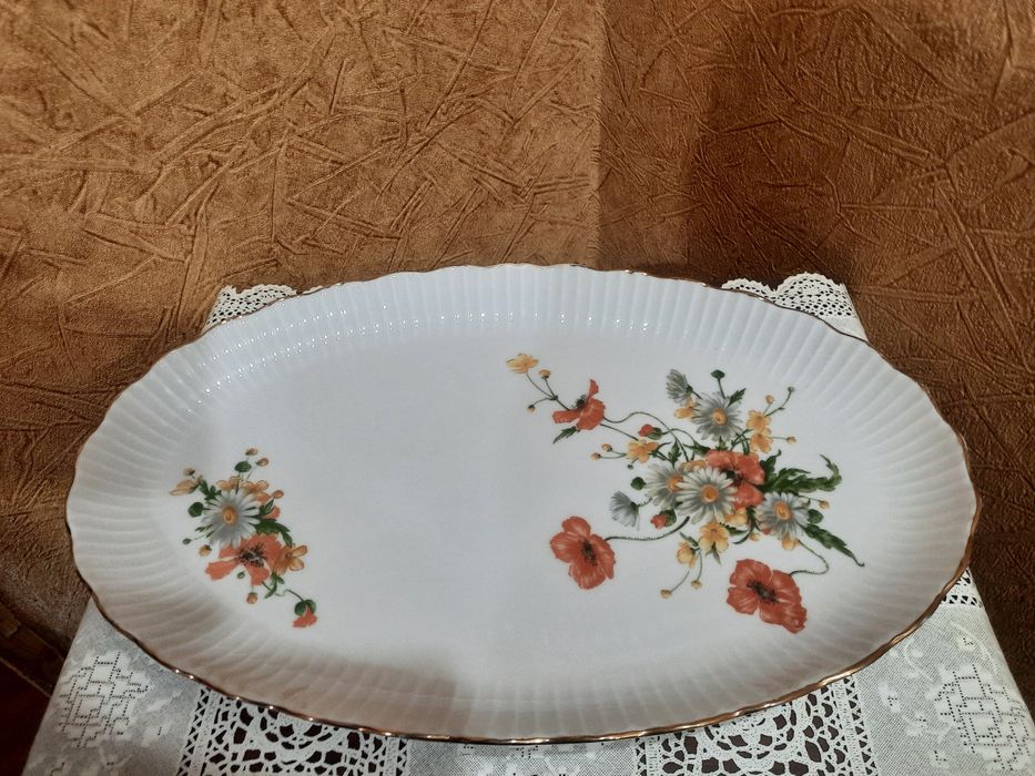 Красивое большое блюдо (36×23см),  Королевский фарфор, Ильменау,  Граф