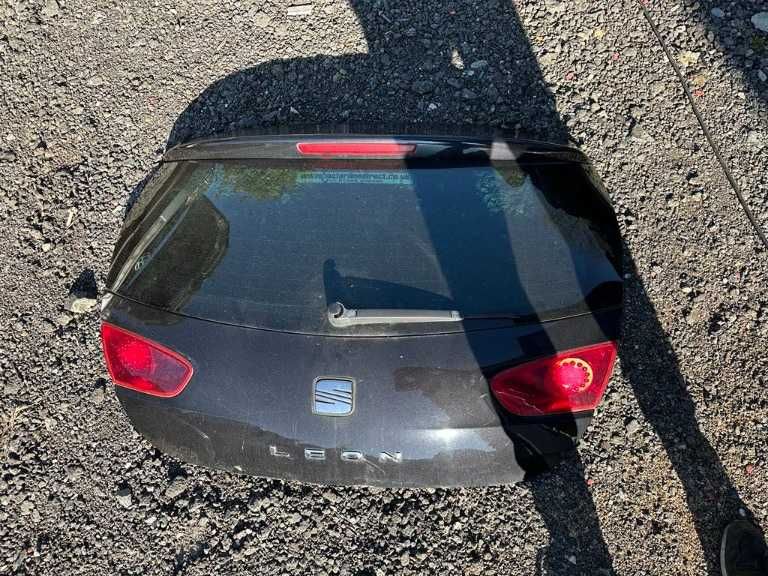 Haion/portbagaj Tabla+sticla Seat LEON 1P1 2005-2013 negru